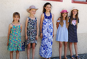 Die fünf Mädchen der Bienen-Aktion